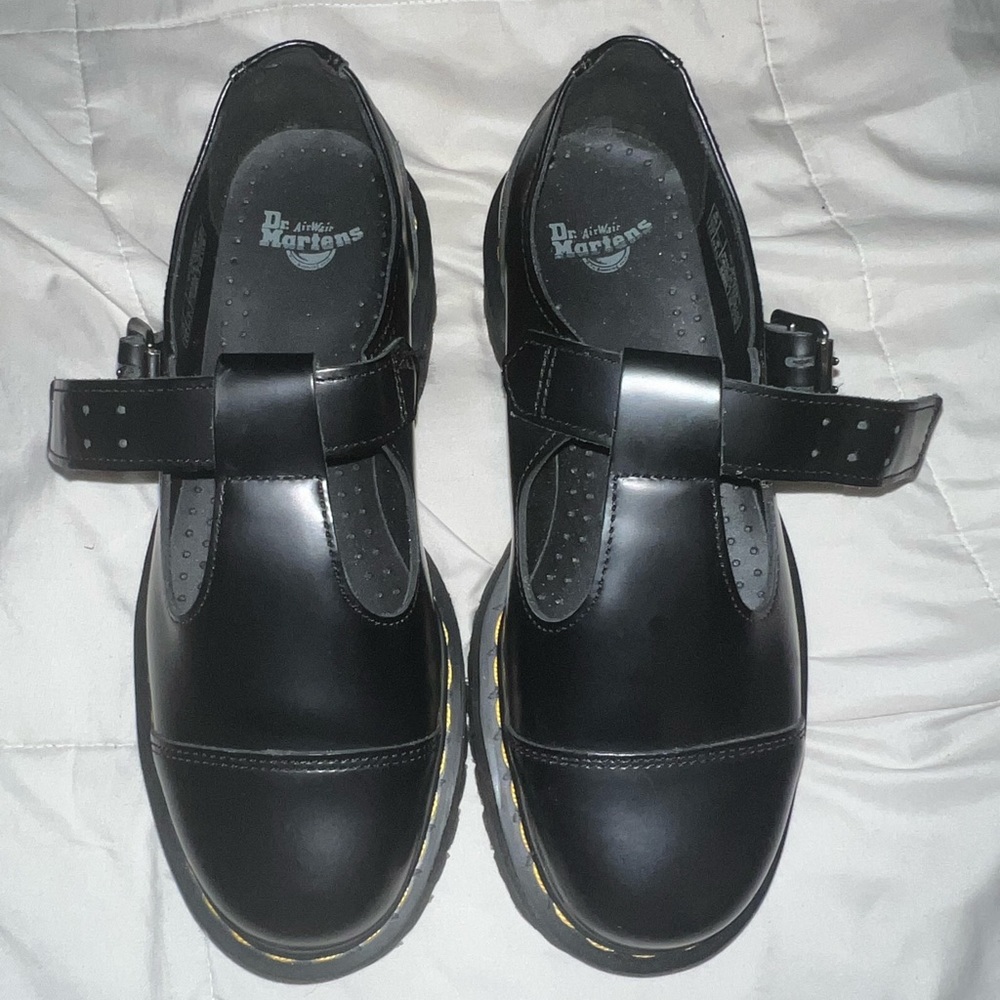 Dr. Martens Bethan